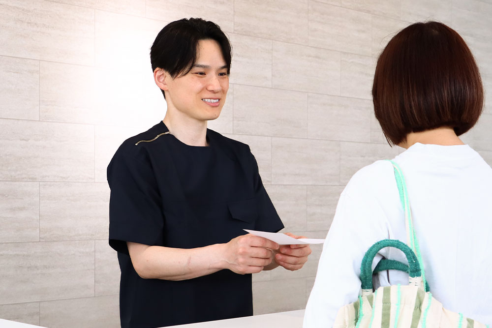 お身体の状態によっては、1回の施術だけで完全に改善するのではなく、継続的な施術が必要になるケースも多くあります。
「ここでしっかり改善していきたい」と感じていただけた場合は、その場で次回のご予約もお取りいただけます。